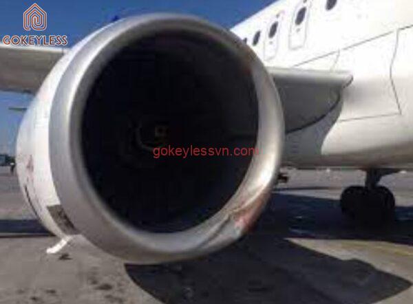 Air astana engine incident 2004 and 2015 CCTV